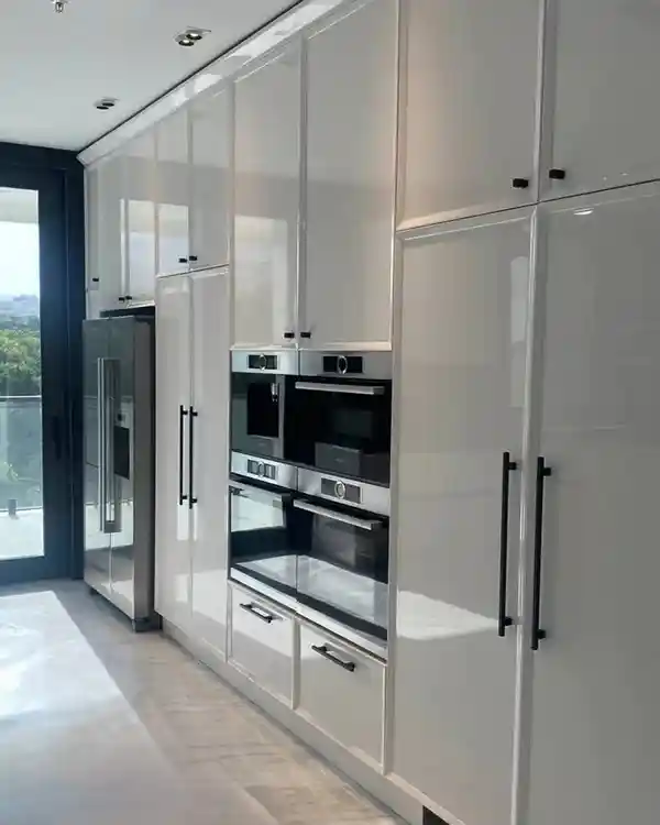 کابینت نئوکلاسیک براق