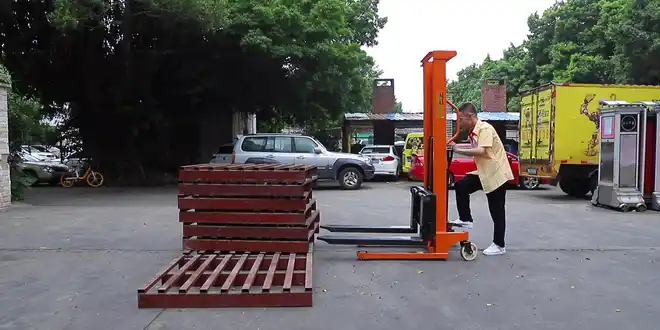 قیمت استاکر دستی 1 تن