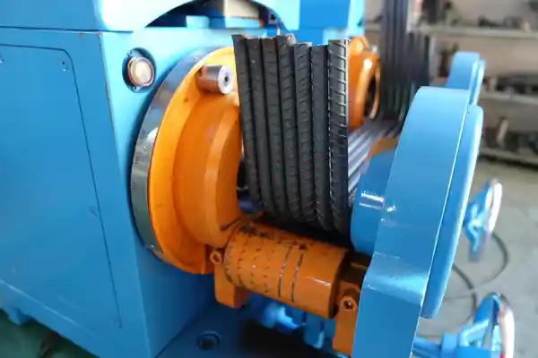 دستگاه خم کن میلگرد