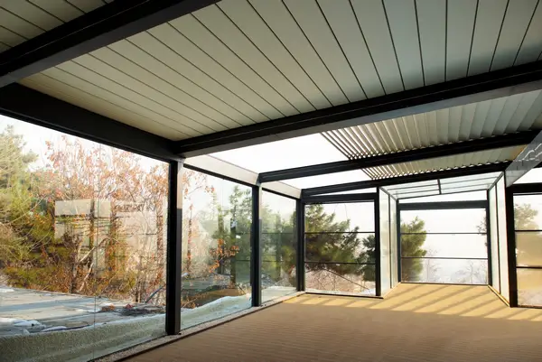 سقف متحرک تالار