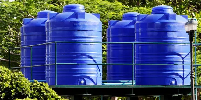 تانکر ۲۰۰۰ لیتری | ذخیره‌سازی مطمئن آب و مایعات با ظرفیت بالا