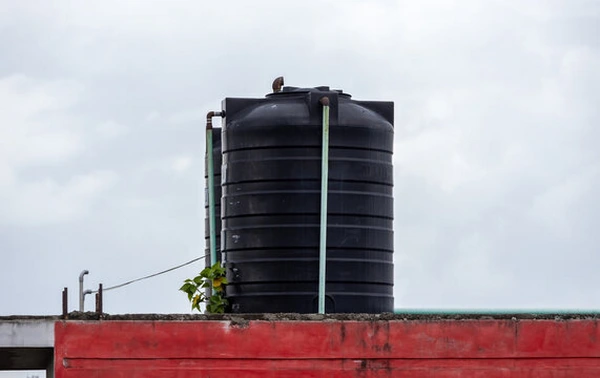 تانکر آب پلاستیکی 2000 لیتری