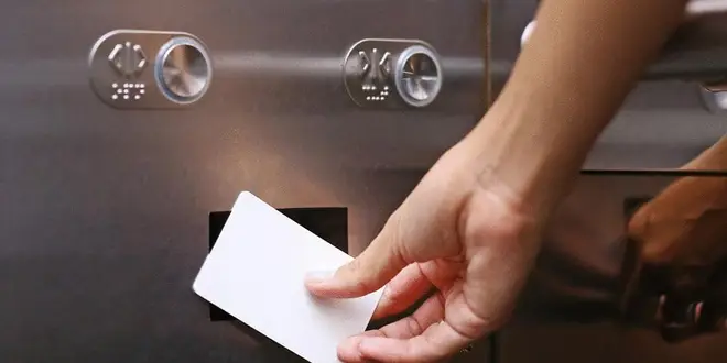 آسانسور کارتی