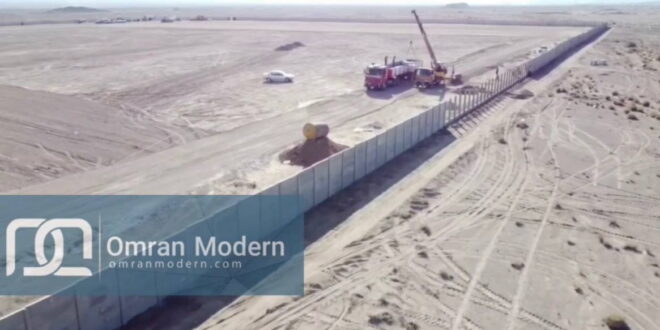 اجرای دیوار پیش ساخته بتنی نیروگاه خورشیدی طبس