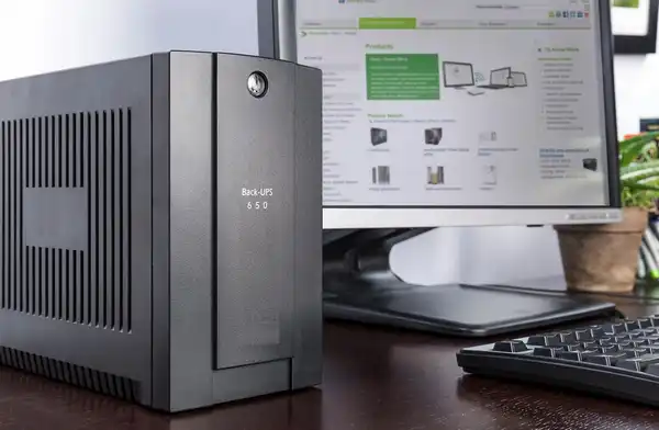 ups یا موتور برق