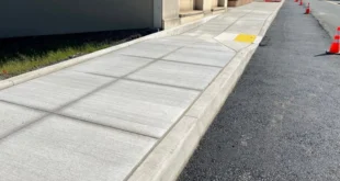 مقایسه جدول بتنی با جدول پلیمری و سنگی