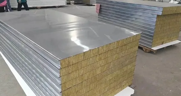 ساندویچ پانل استیل