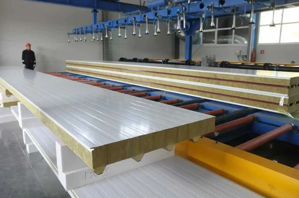 ساندویچ پانل آلوزینک