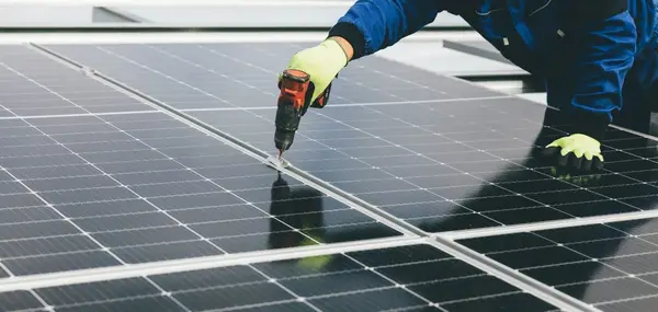 ایا پنل های خورشیدی سرطان زاست 
