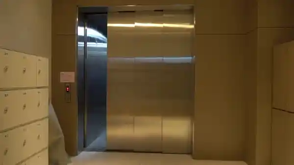 انواع درب کابین آسانسور