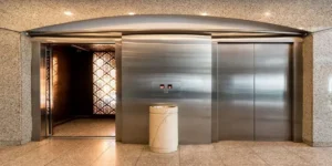 تفاوت درب اتوماتیک و نیمه اتوماتیک آسانسور