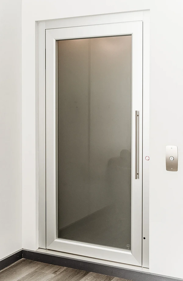 درب لولایی شیشه ای آسانسور