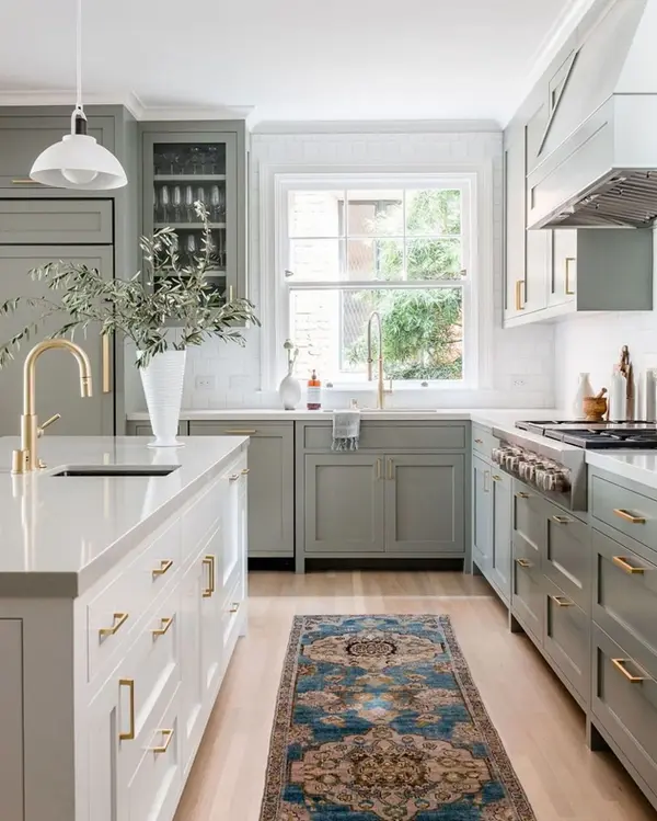 کابینت دو رنگ