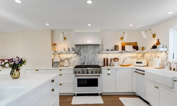 کابینت سفید مات