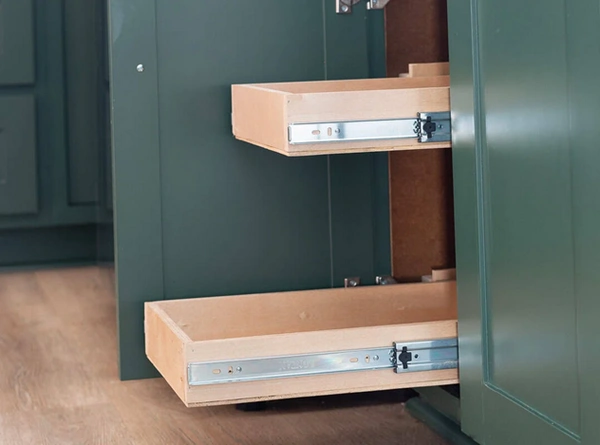 کابینت ریلی