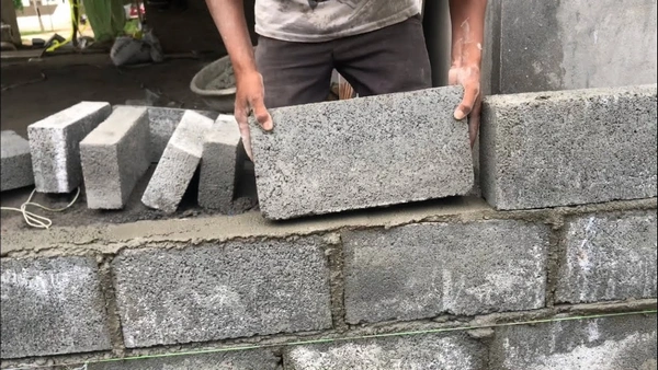 مقایسه بلوک سیمانی تمام اتوماتیک و نیمه اتوماتیک