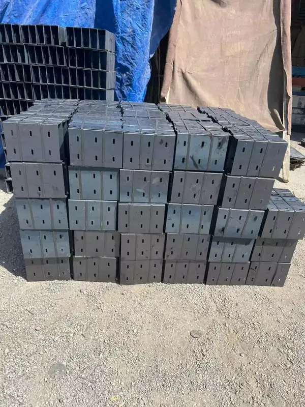 مقایسه والپست گالوانیزه و سیاه
